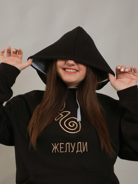 Худи с капюшоном "Желуди", черная